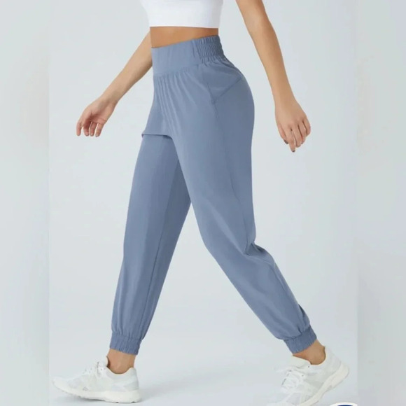 Halara High Waisted Elastic Waistband Hiking Joggers Blue Size XS - Picture 1 of 12